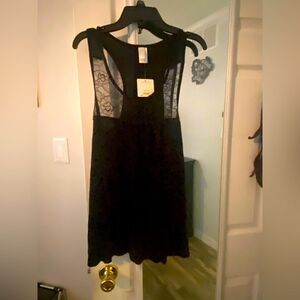 Women’s Jessica Simpson tank top, NWT and perfect for layering 😍